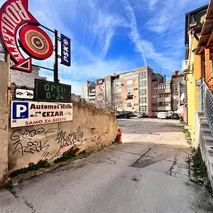 Arta Center - With Private Parking Pula