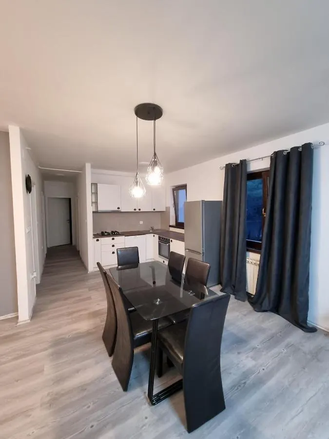 Maki Apartment Pula 0*,